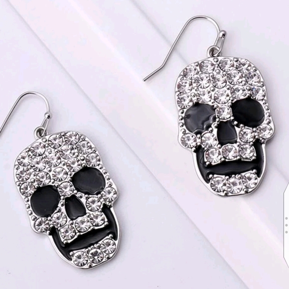 🆕☠Rhinestone Skull Design Drop Earrings - Picture 3 of 6